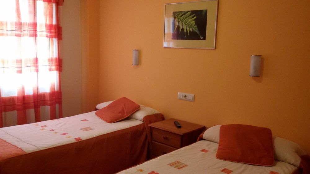 Hostal Restaurante Rancheiro Vigo Ngoại thất bức ảnh